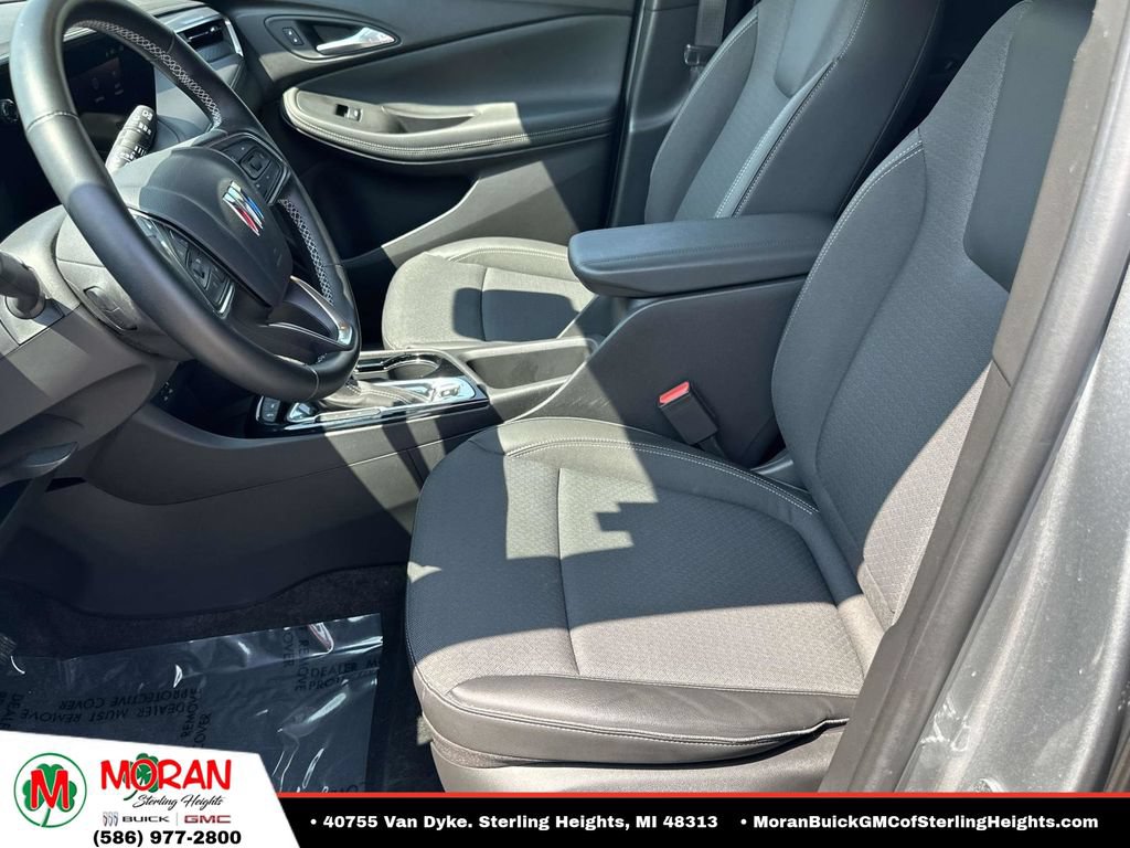 Certified 2024 Buick Encore GX Preferred w/ Comfort Package AWD/4WD image 18