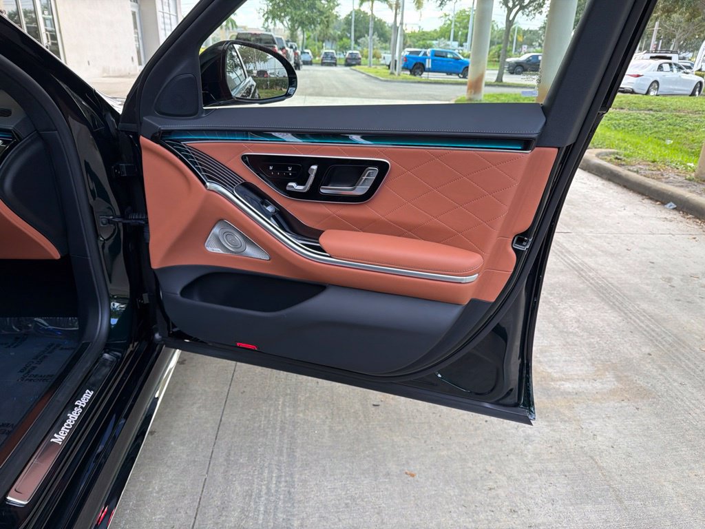 Used 2026 Mercedes-Benz S 580 4MATIC Sedan image 32