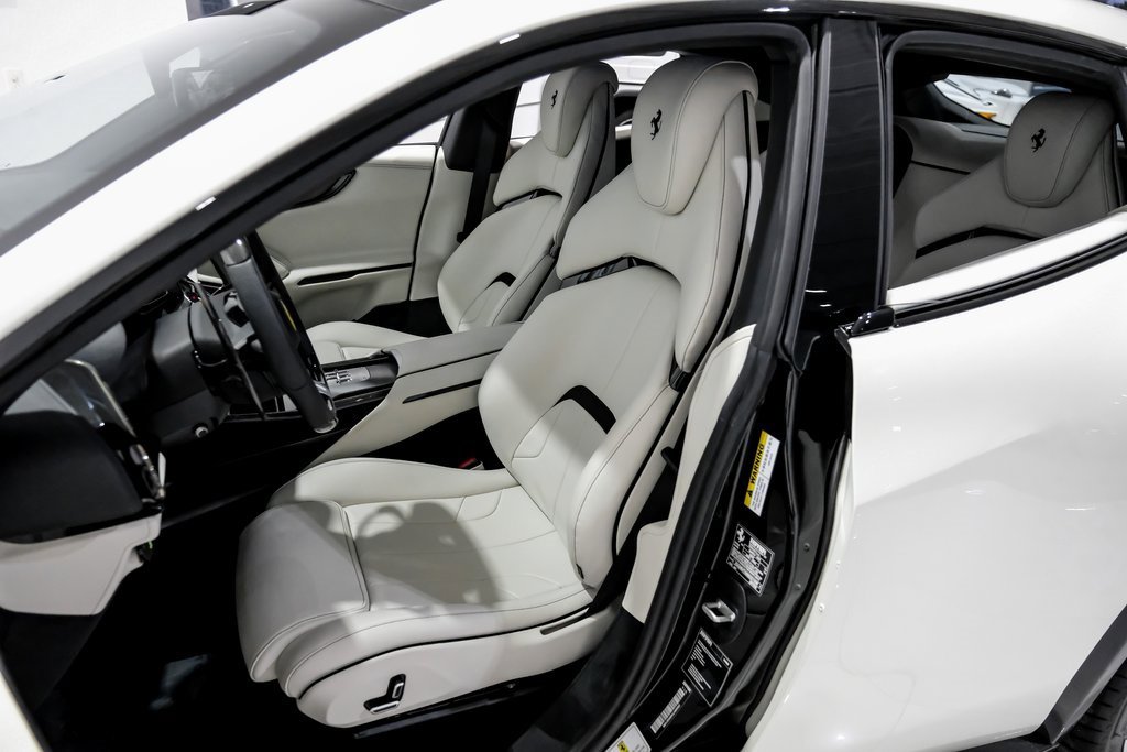 Used 2025 Ferrari Purosangue image 29