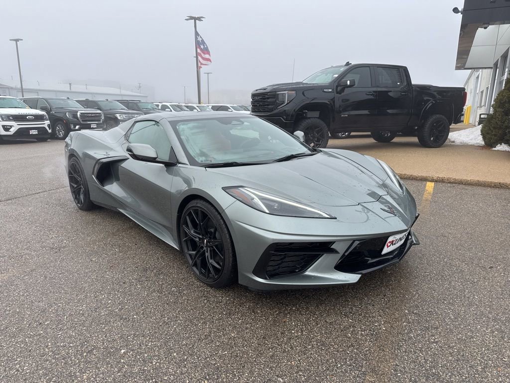 Used 2024 Chevrolet Corvette Stingray Preferred Conv w/ Battery Protection Package image 2