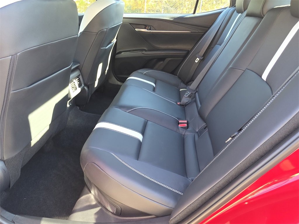 Used 2026 Toyota Camry SE image 21