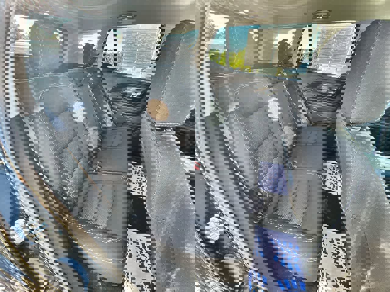 Used 2024 GMC Terrain SLE image 25