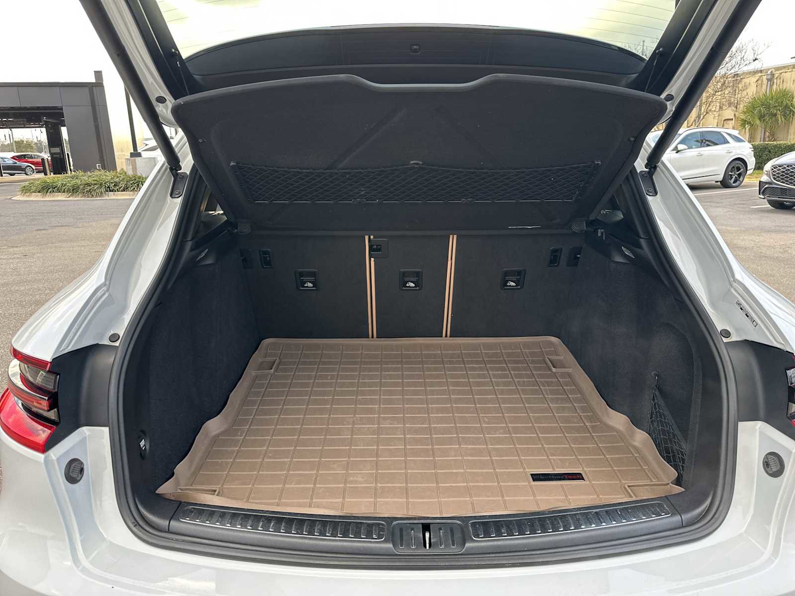 Used 2018 Porsche Macan S image 23