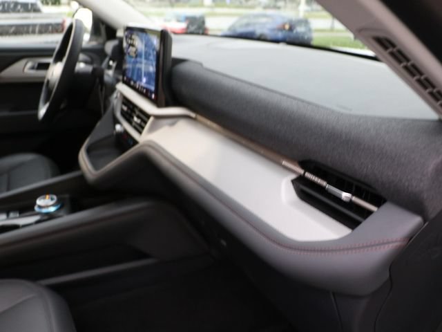 New 2026 Ford Explorer Active w/ Active Comfort Package AWD/4WD image 12