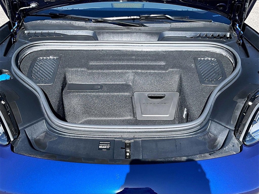 New 2026 Porsche Macan 4 Electric image 21