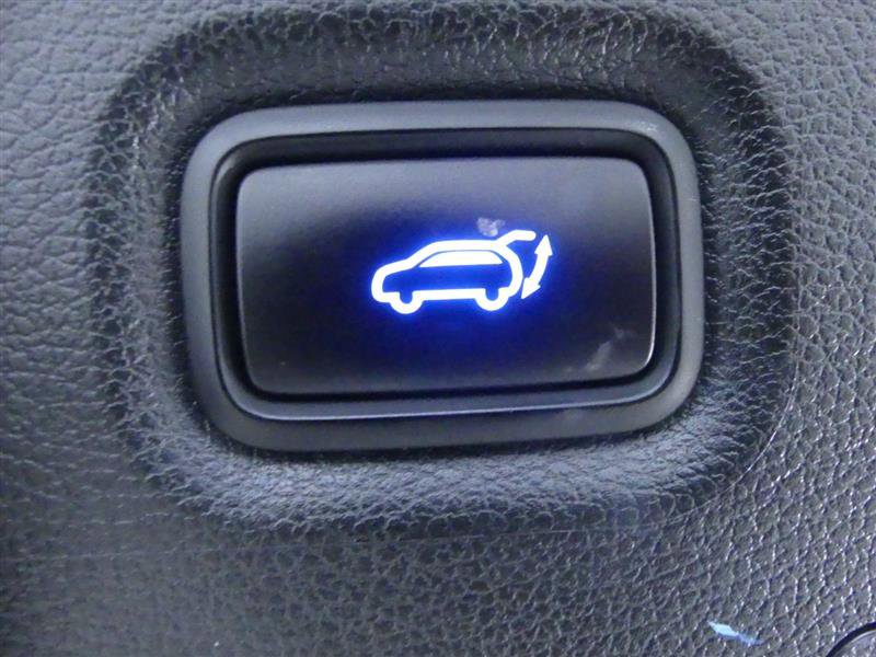 Used 2023 Hyundai Santa Fe Limited AWD/4WD image 35