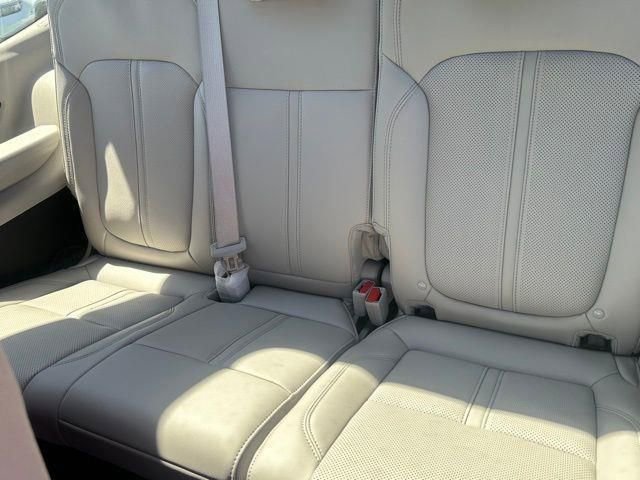 New 2024 Jeep Wagoneer 4WD w/ Premium Group I image 31