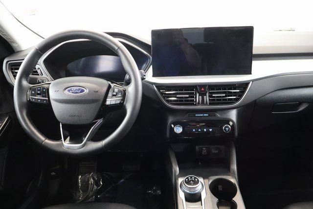Used 2025 Ford Escape Platinum AWD/4WD image 15