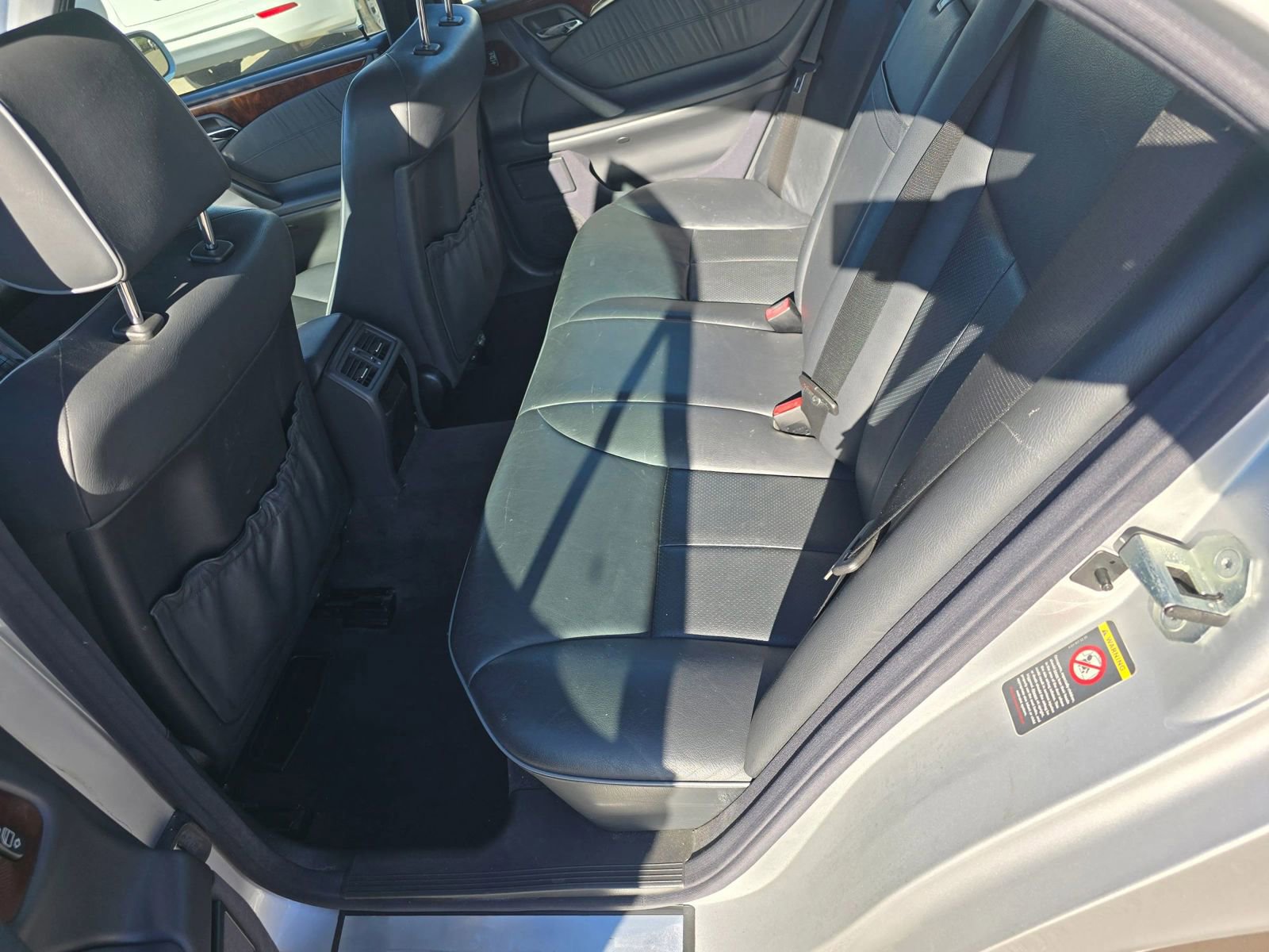 Used 2000 Mercedes-Benz E 320 Sedan image 12