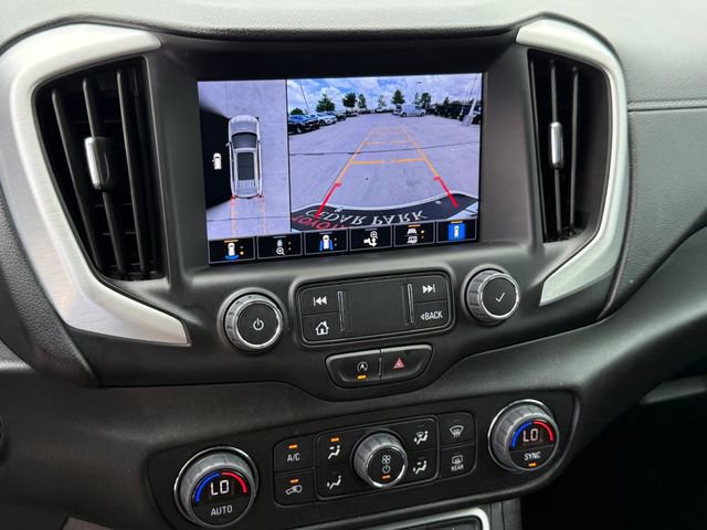 Used 2022 GMC Terrain SLT w/ Tech Package image 20