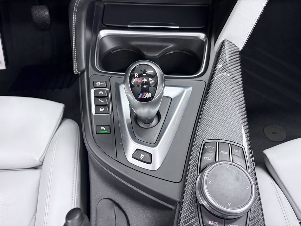 Used 2020 BMW M4 Convertible w/ Competition Package RWD image 22