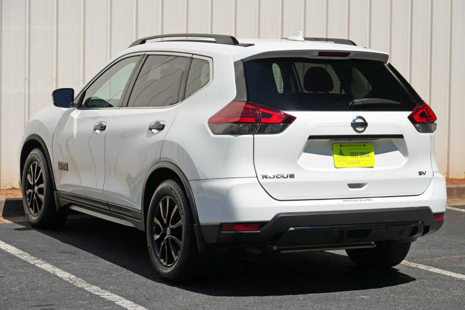 Used 2017 Nissan Rogue SV FWD image 45