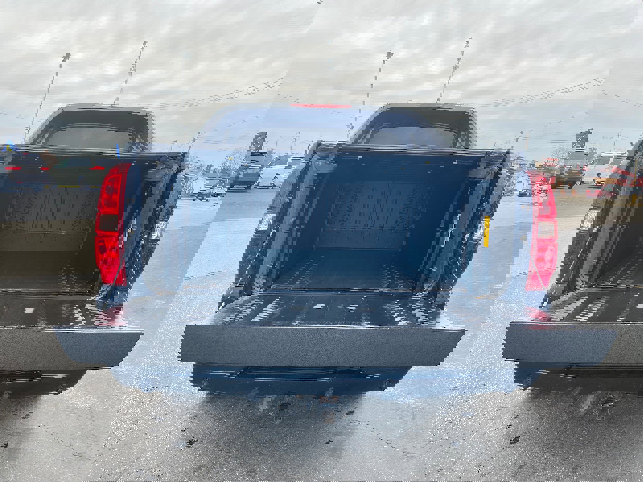 Used 2008 Chevrolet Avalanche LTZ w/ LTZ Preferred Equipment Group image 18