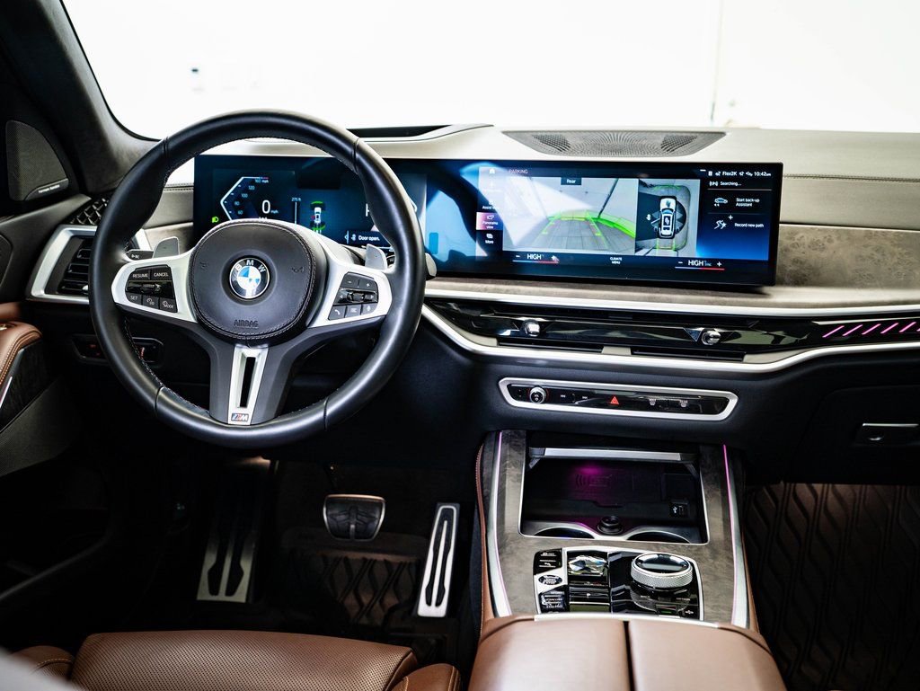 Used 2023 BMW X7 M60i w/ Executive Package AWD/4WD image 32