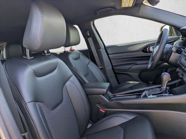 New 2026 Jeep Compass Latitude image 14