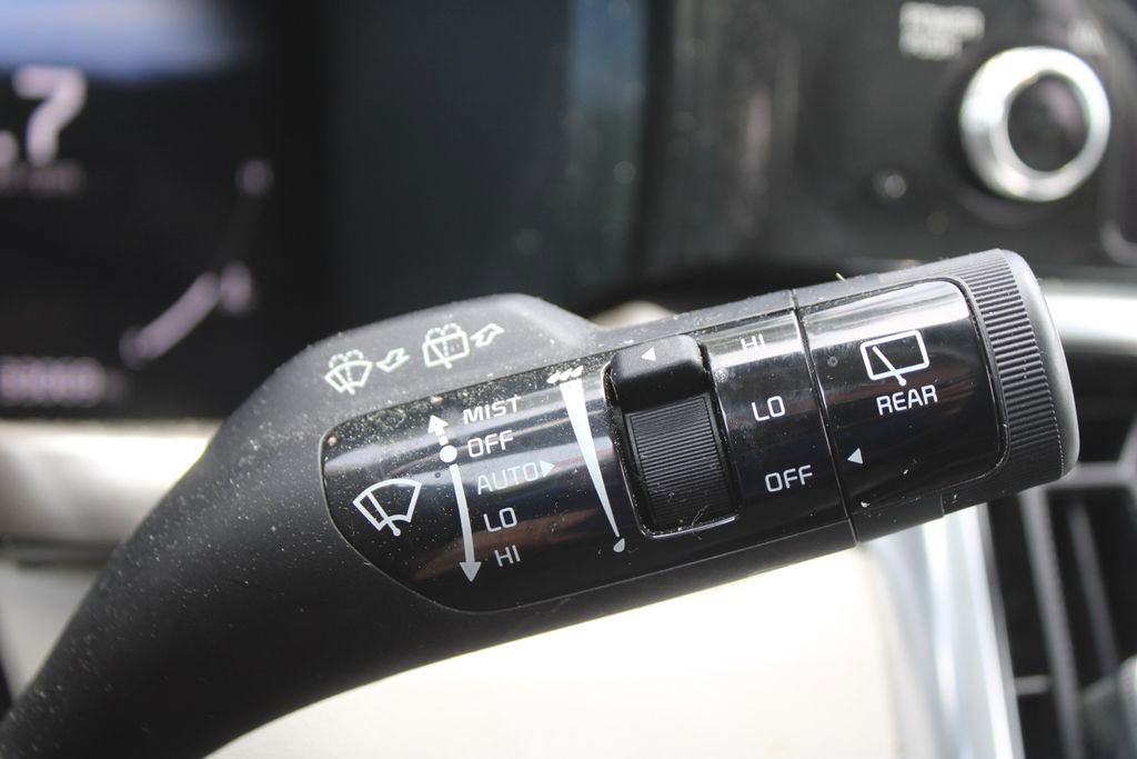 Certified 2023 Kia Sorento SX AWD/4WD image 33