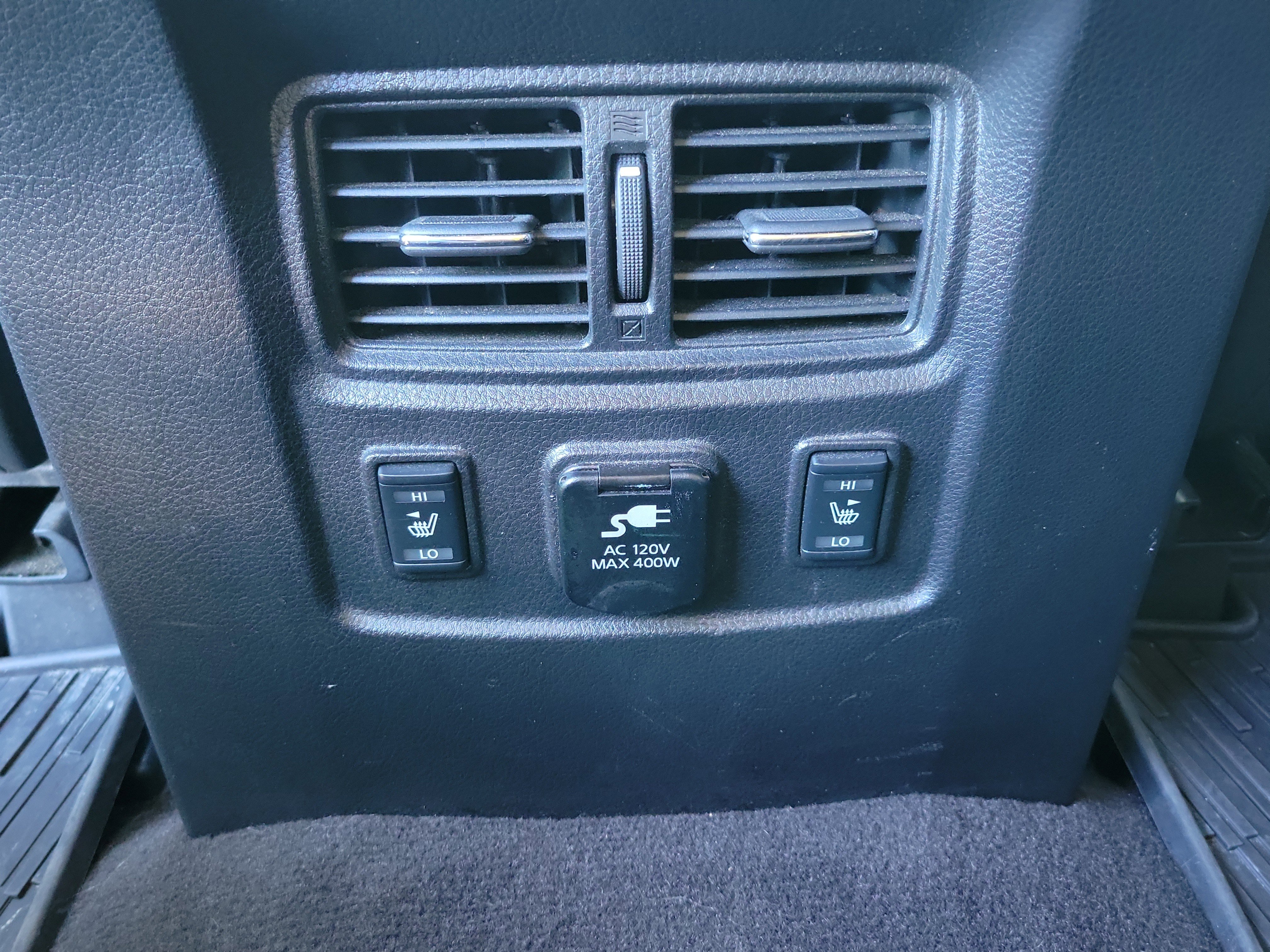 Used 2017 Nissan Titan Platinum Reserve image 26