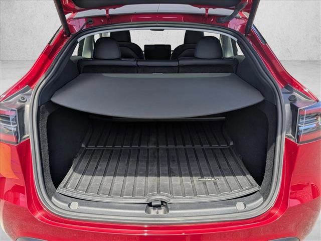 Used 2023 Tesla Model Y Performance image 6