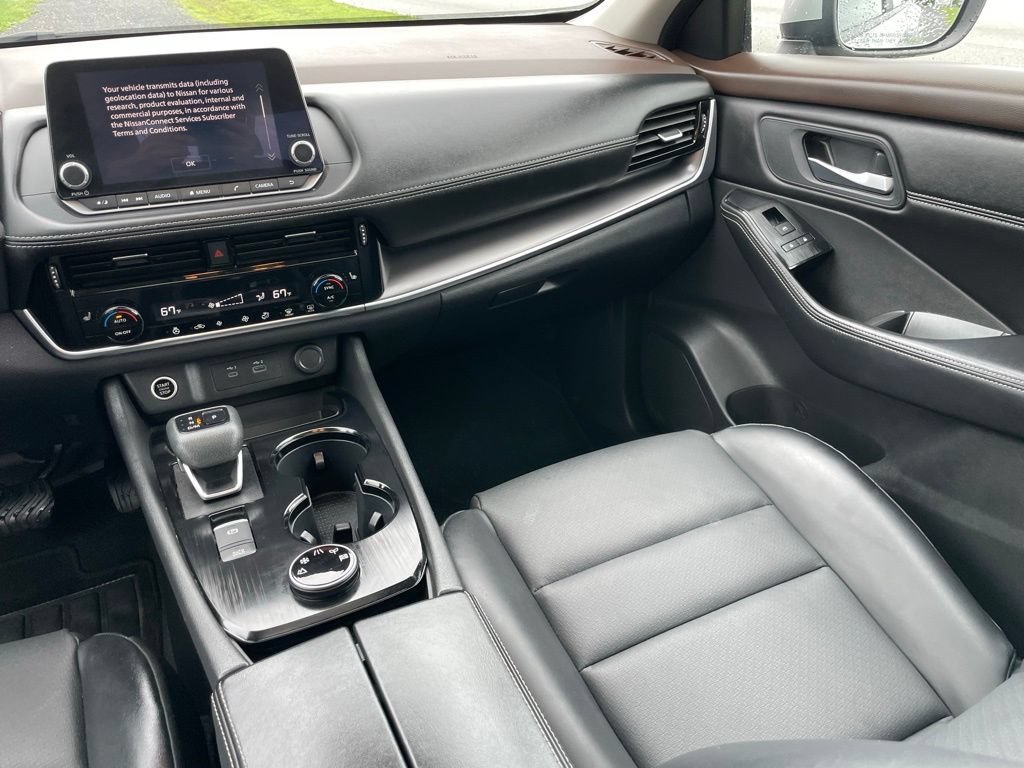 Certified 2023 Nissan Rogue SV w/ SV Premium Package AWD/4WD image 9
