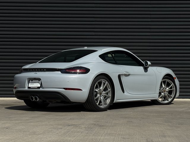 Certified 2025 Porsche 718 Cayman image 7