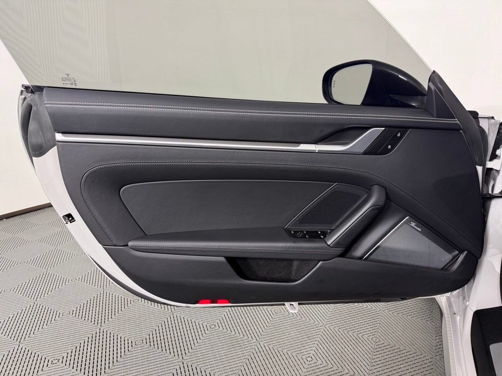 Certified 2025 Porsche 911 Turbo S AWD/4WD image 19