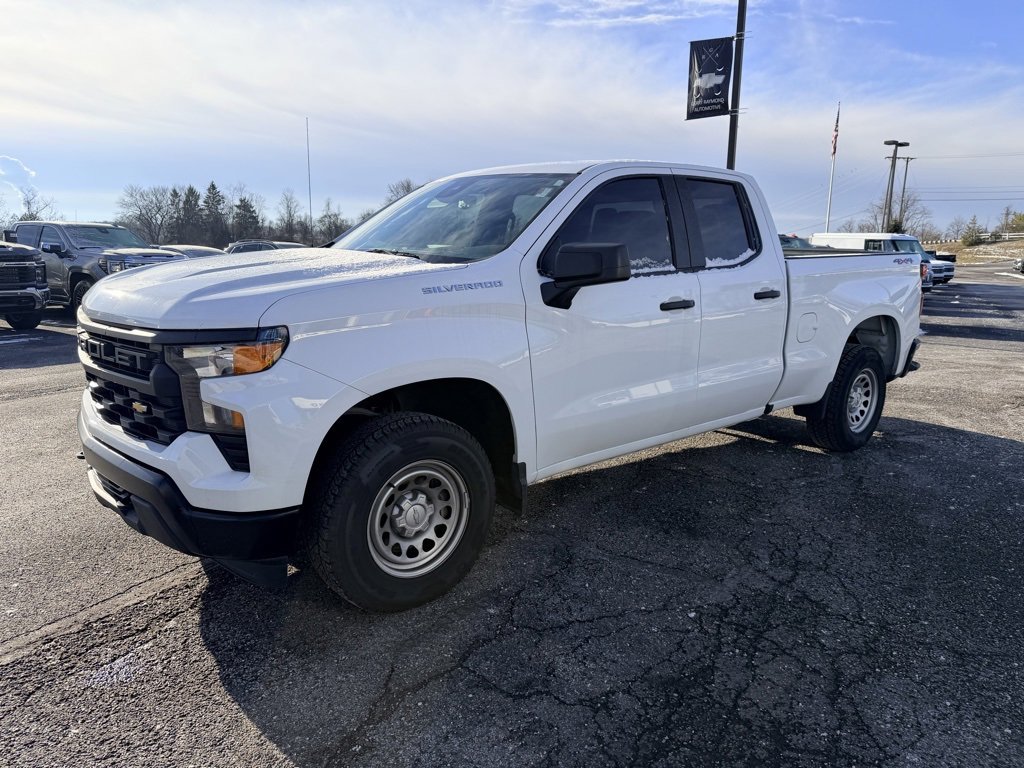 Used 2022 Chevrolet Silverado 1500 W/T w/ WT Value Package image 3