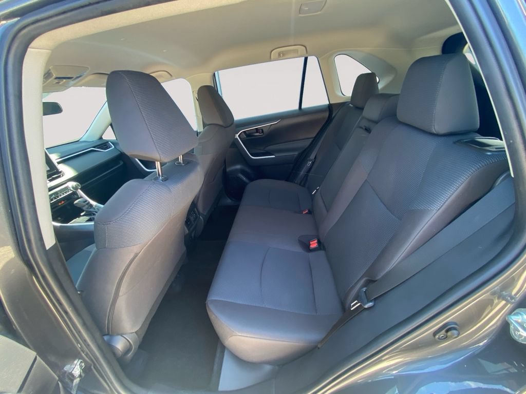 Used 2023 Toyota RAV4 LE AWD/4WD image 8