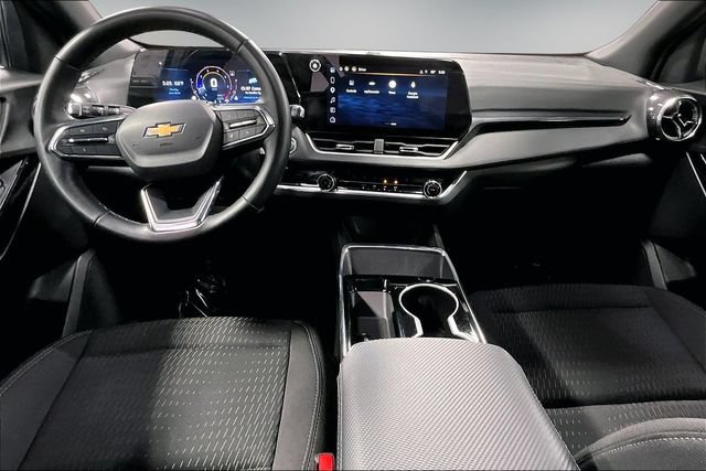 Used 2025 Chevrolet Equinox LT FWD image 8