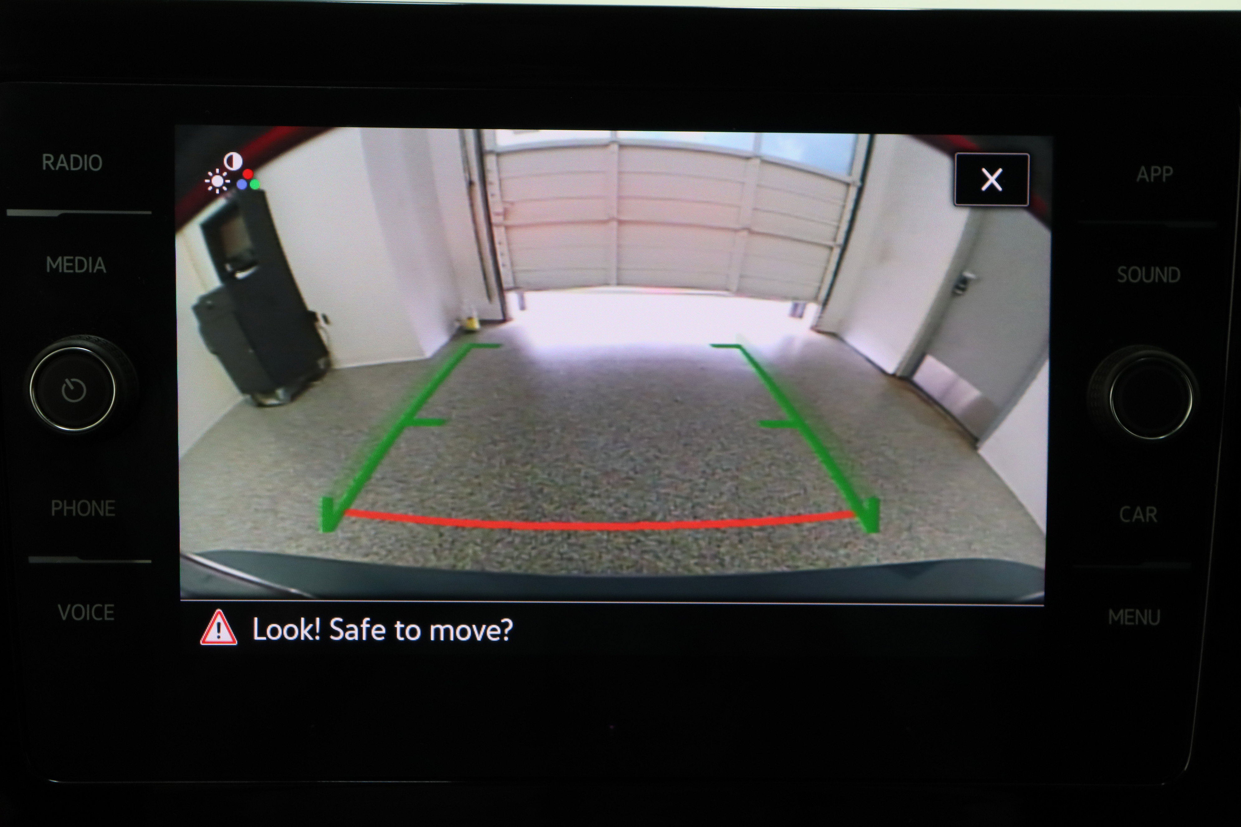 Used 2025 Volkswagen Jetta SE image 21