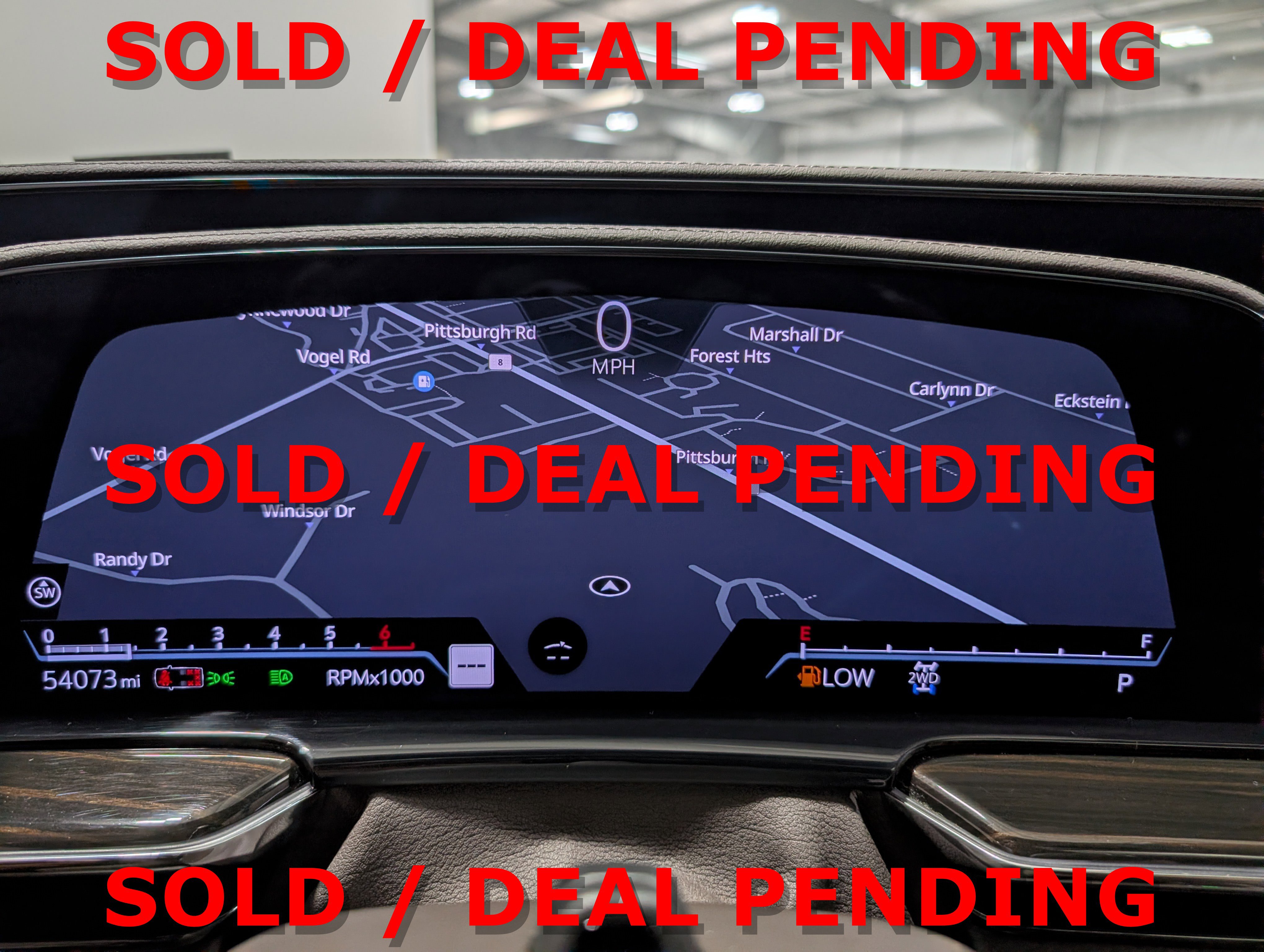 Used 2023 Cadillac Escalade Sport w/ LPO, ONYX Package image 25