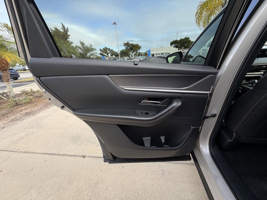 Used 2024 MAZDA CX-90 3.3 Turbo w/ Preferred Package image 29