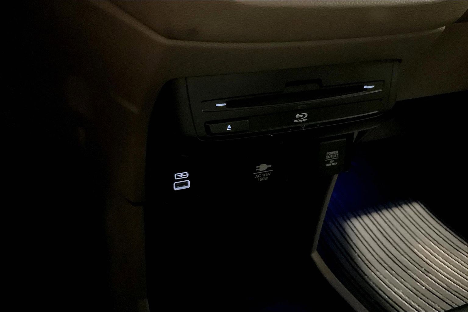 Used 2022 Honda Odyssey Elite image 16