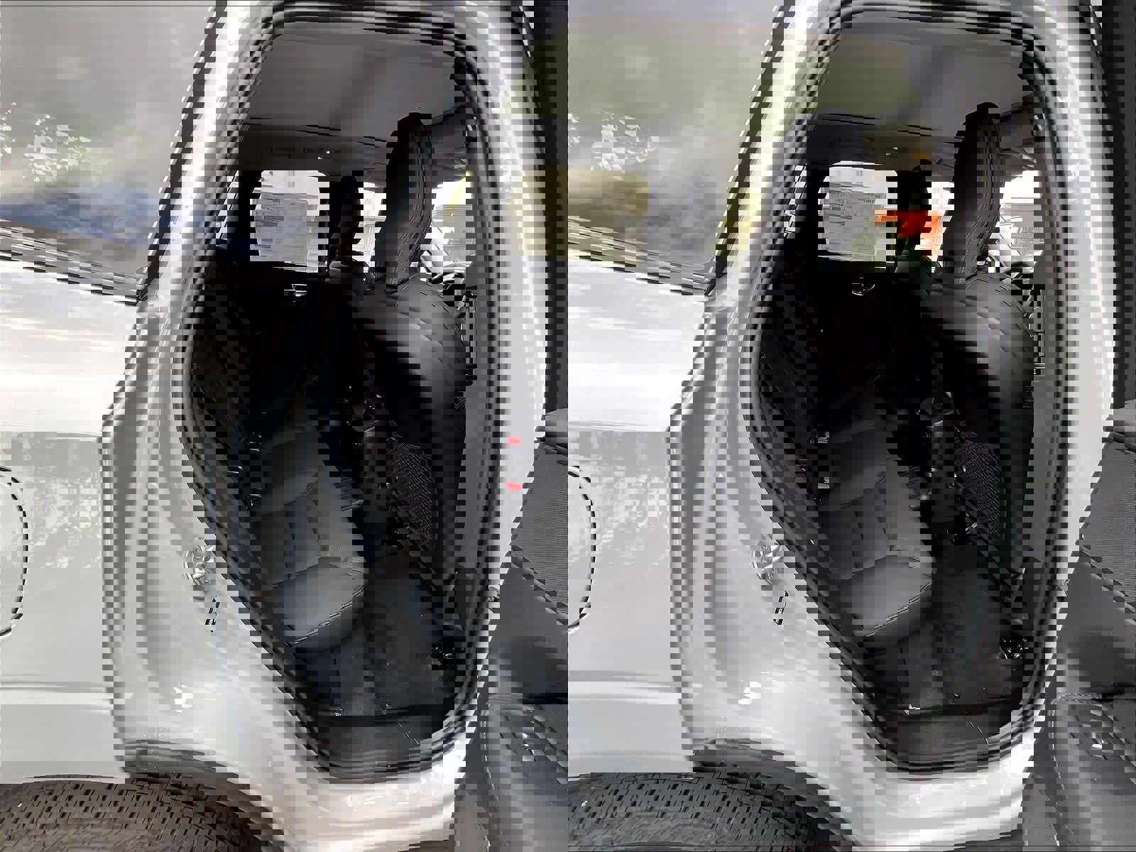 New 2026 Volvo XC60 T8 Plus w/ Climate Package image 27