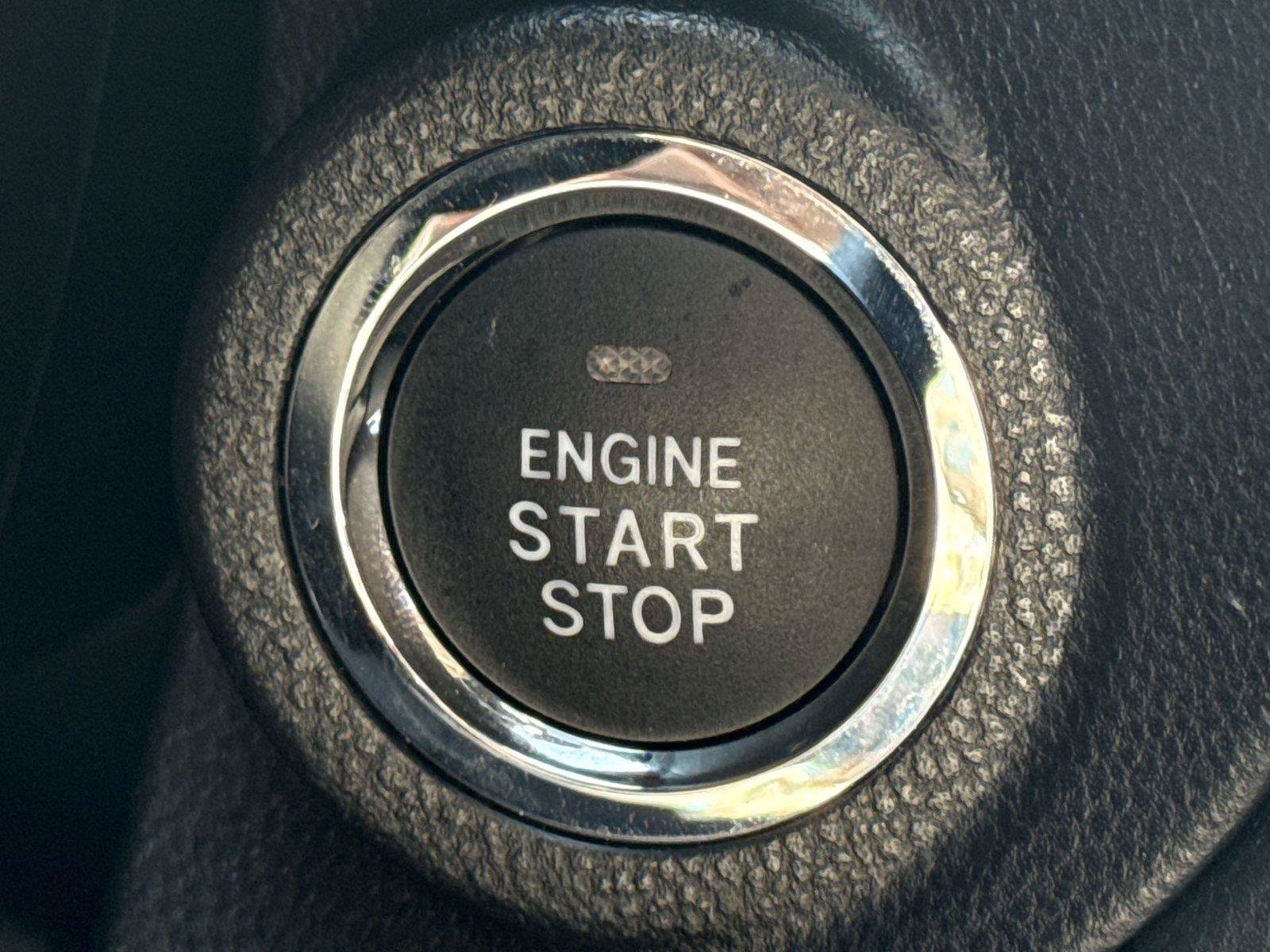 Used 2025 Subaru Outback Touring XT AWD/4WD image 34