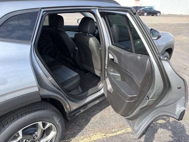 New 2026 Chevrolet Trax LT w/ LT Convenience Package image 24