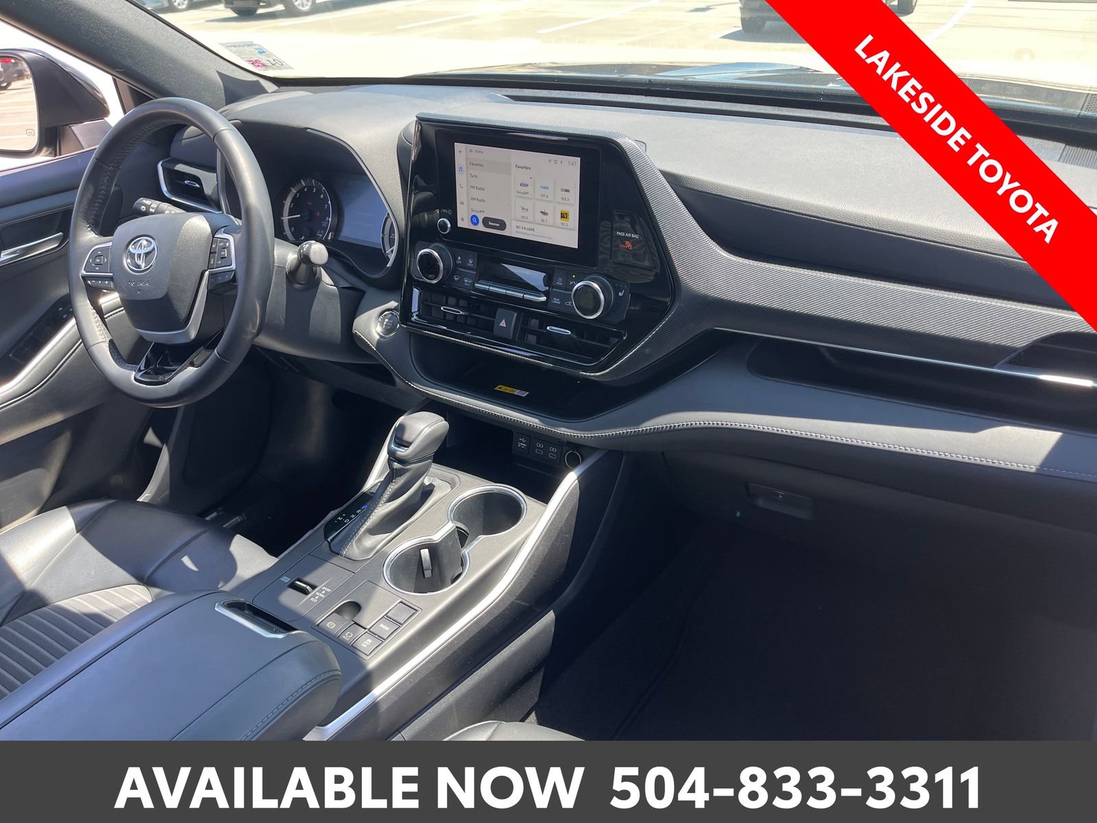 Used 2023 Toyota Highlander XSE FWD image 15
