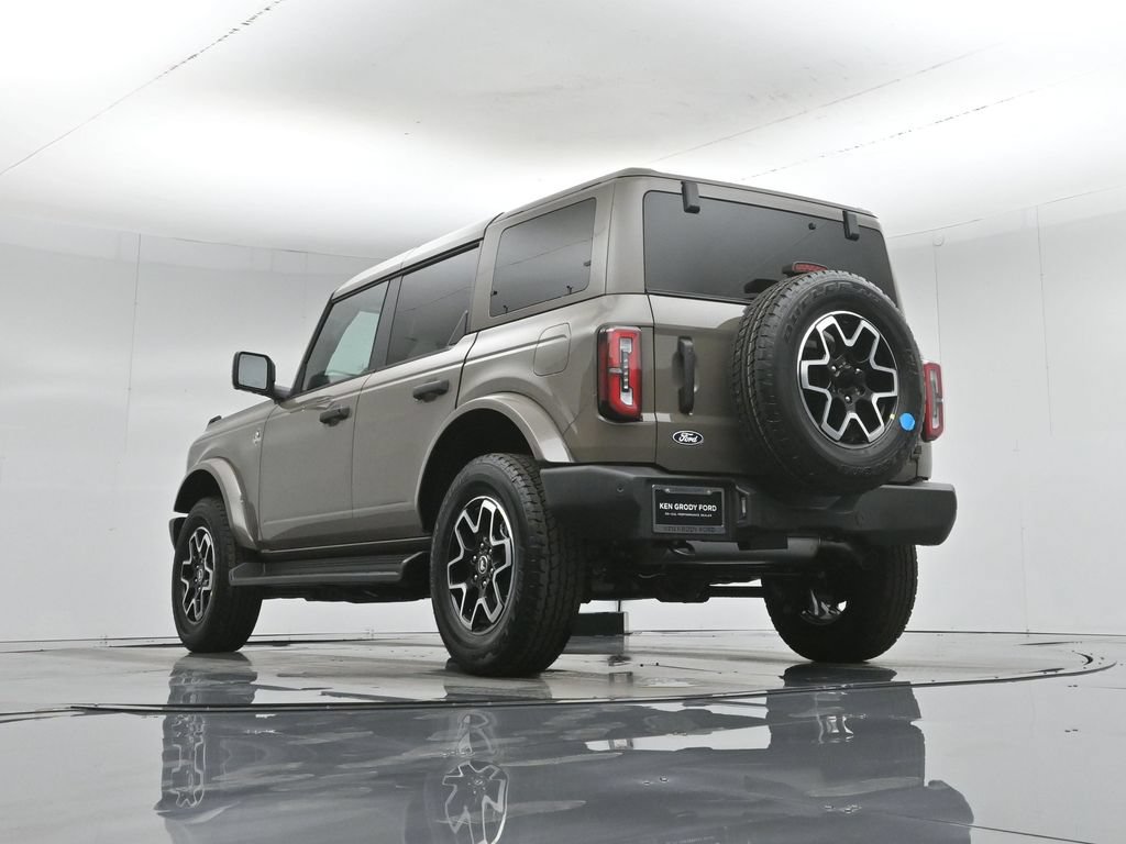 New 2026 Ford Bronco Outer Banks AWD/4WD image 46