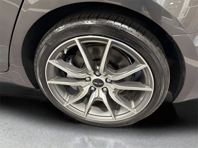 Used 2025 Genesis G70 2.5T image 35