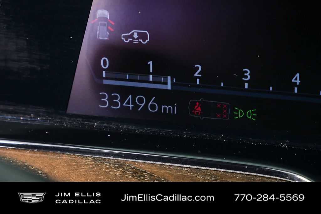 Used 2023 Cadillac Escalade Premium Luxury Platinum w/ Heavy-Duty Trailer Package image 12