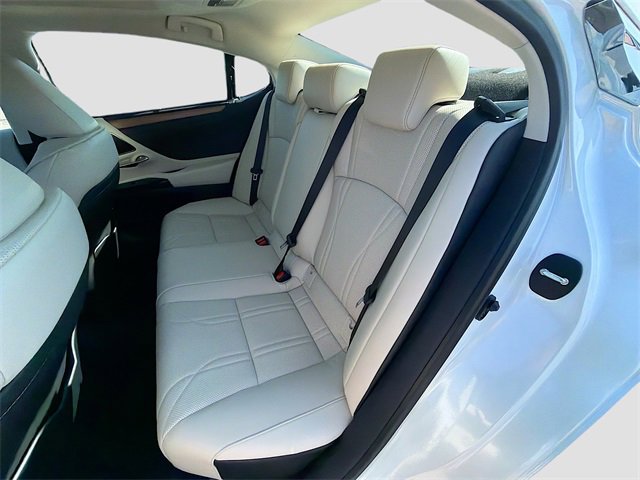 New 2025 Lexus ES 350 Ultra Luxury image 20