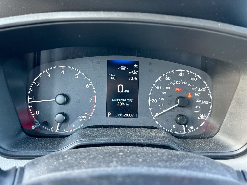 Used 2024 Toyota Corolla Cross L FWD image 20