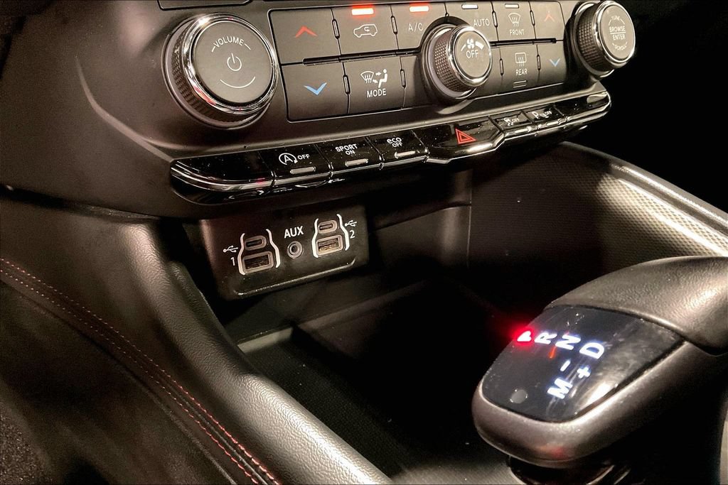 Used 2025 Dodge Durango GT AWD/4WD image 28