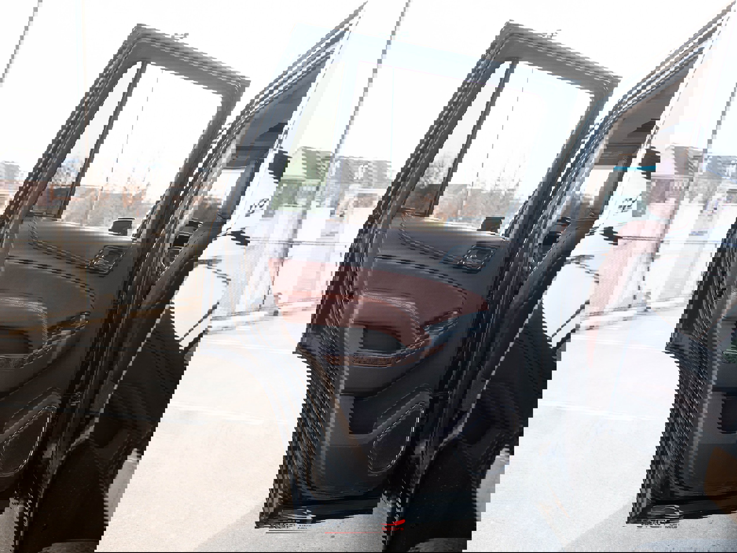 Used 2015 Chevrolet Tahoe LTZ image 44