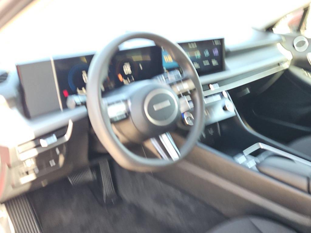 Used 2025 Hyundai Sonata SEL FWD image 15