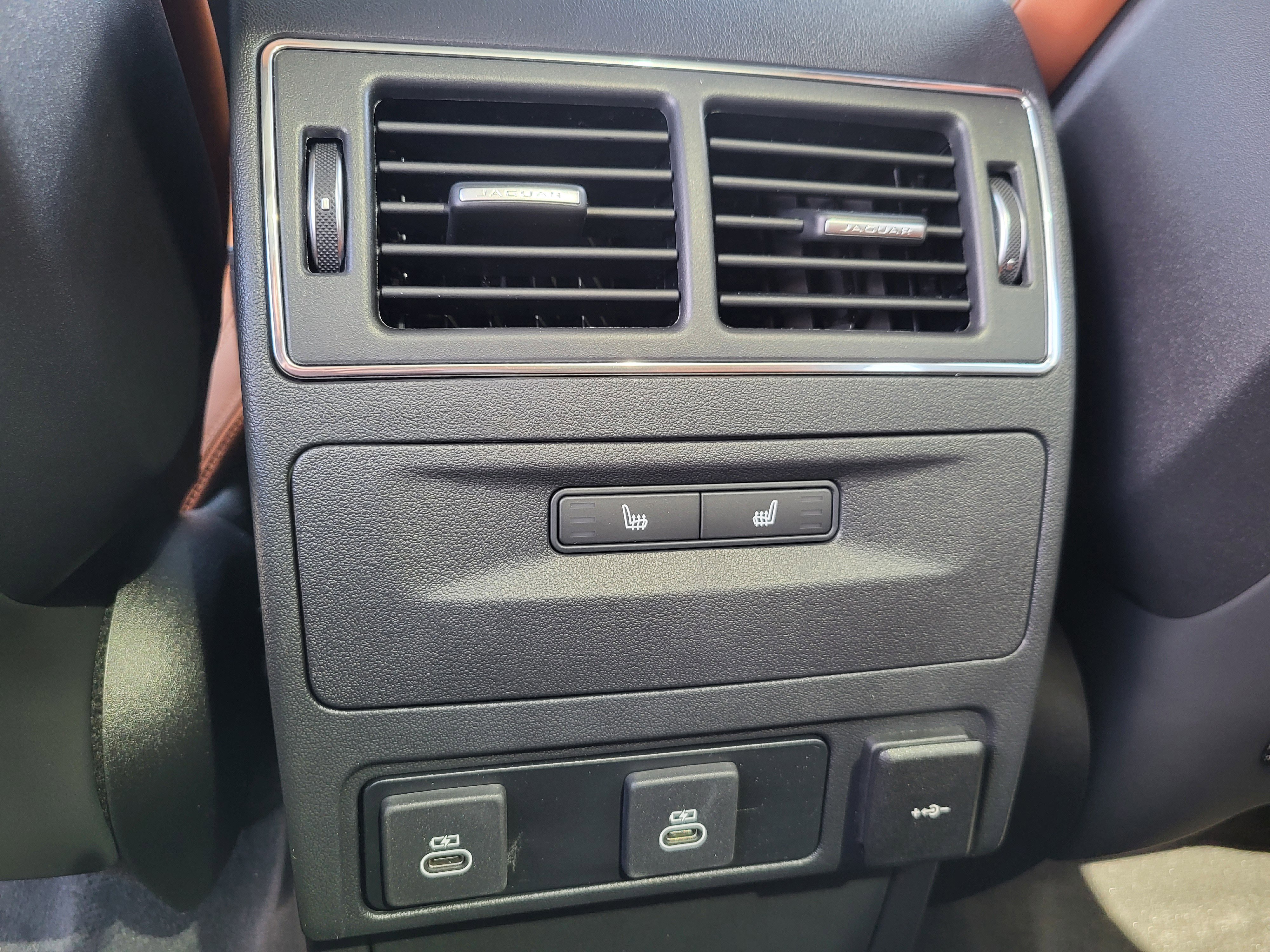 New 2026 Jaguar F-PACE R-Dynamic S image 20