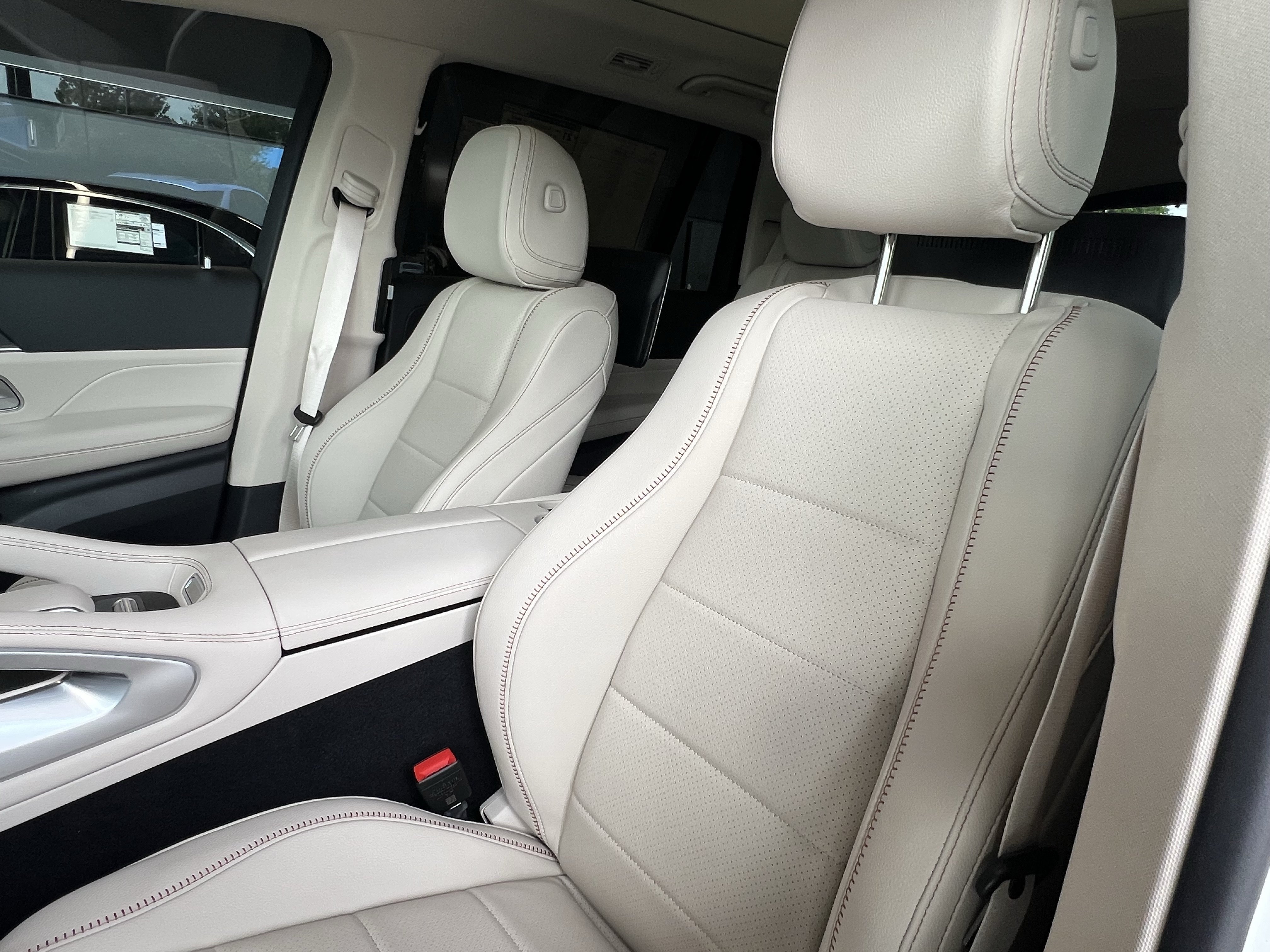 New 2027 Mercedes-Benz GLS 450 4MATIC image 14