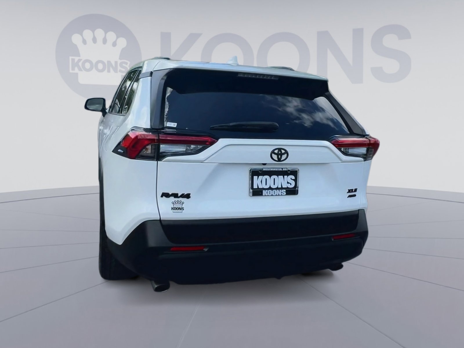 Used 2022 Toyota RAV4 XLE AWD/4WD image 10