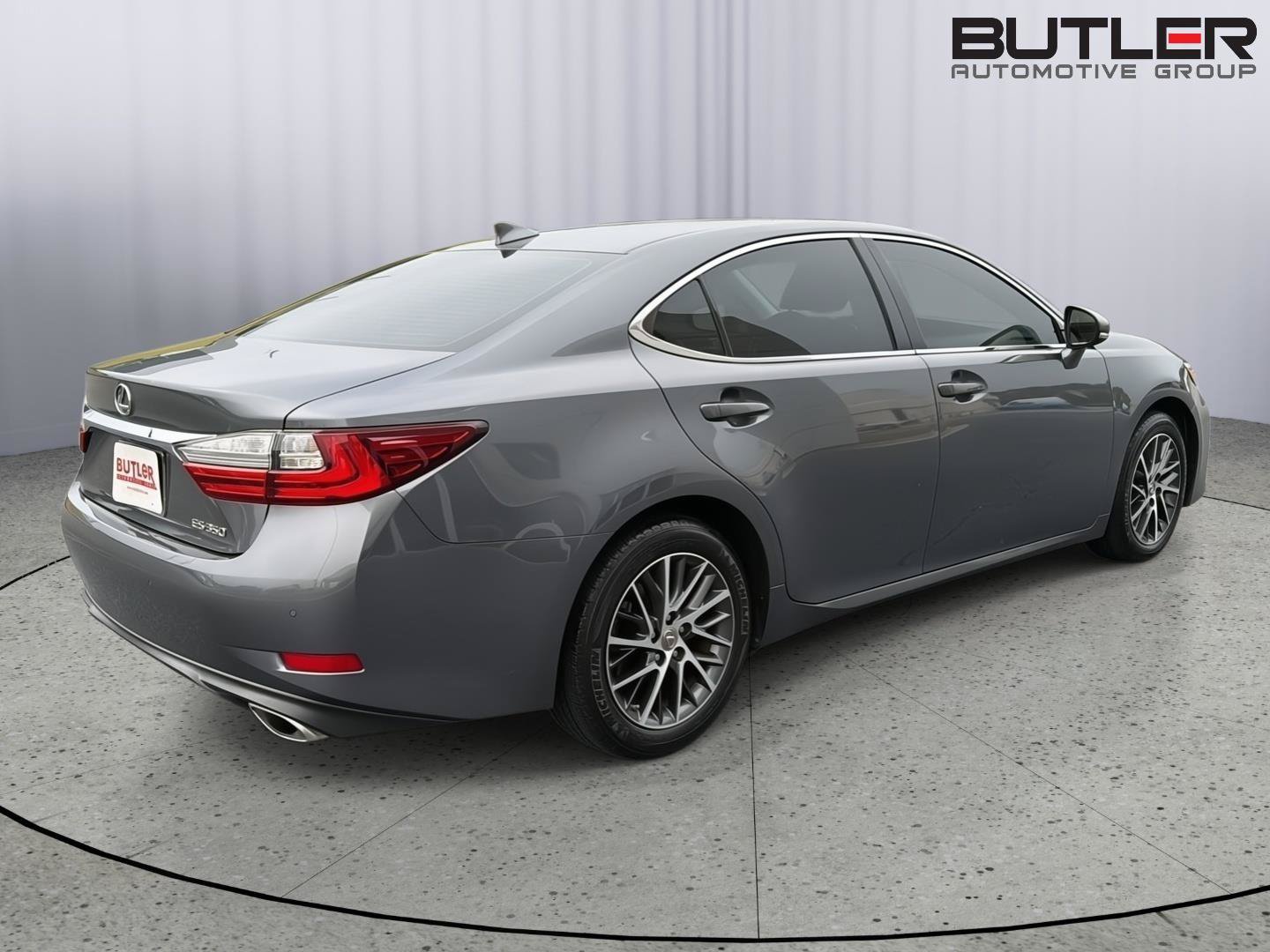 Used 2018 Lexus ES 350 w/ Luxury Package w/Wood Trim FWD image 6