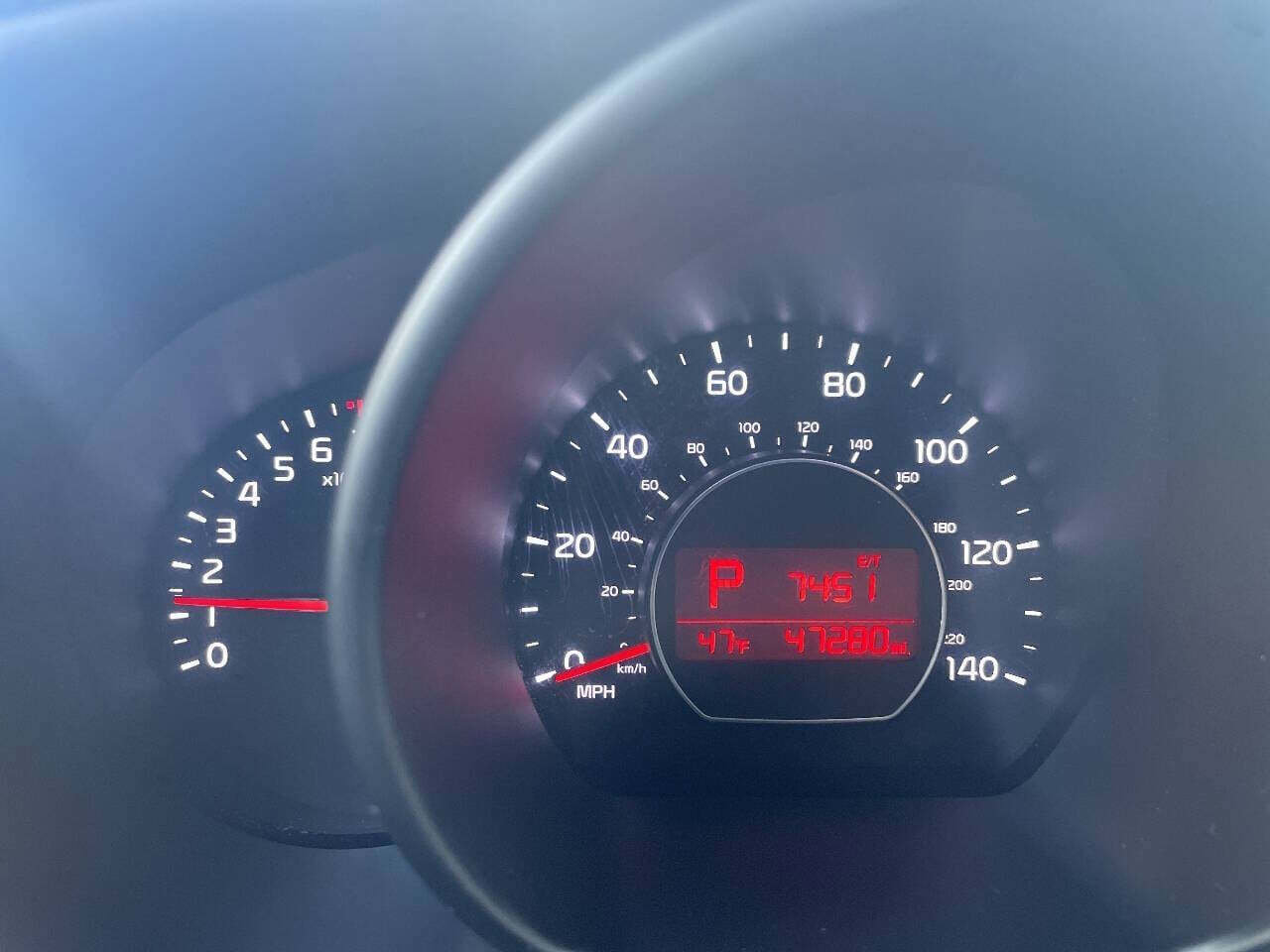 Used 2019 Kia Soul FWD image 13