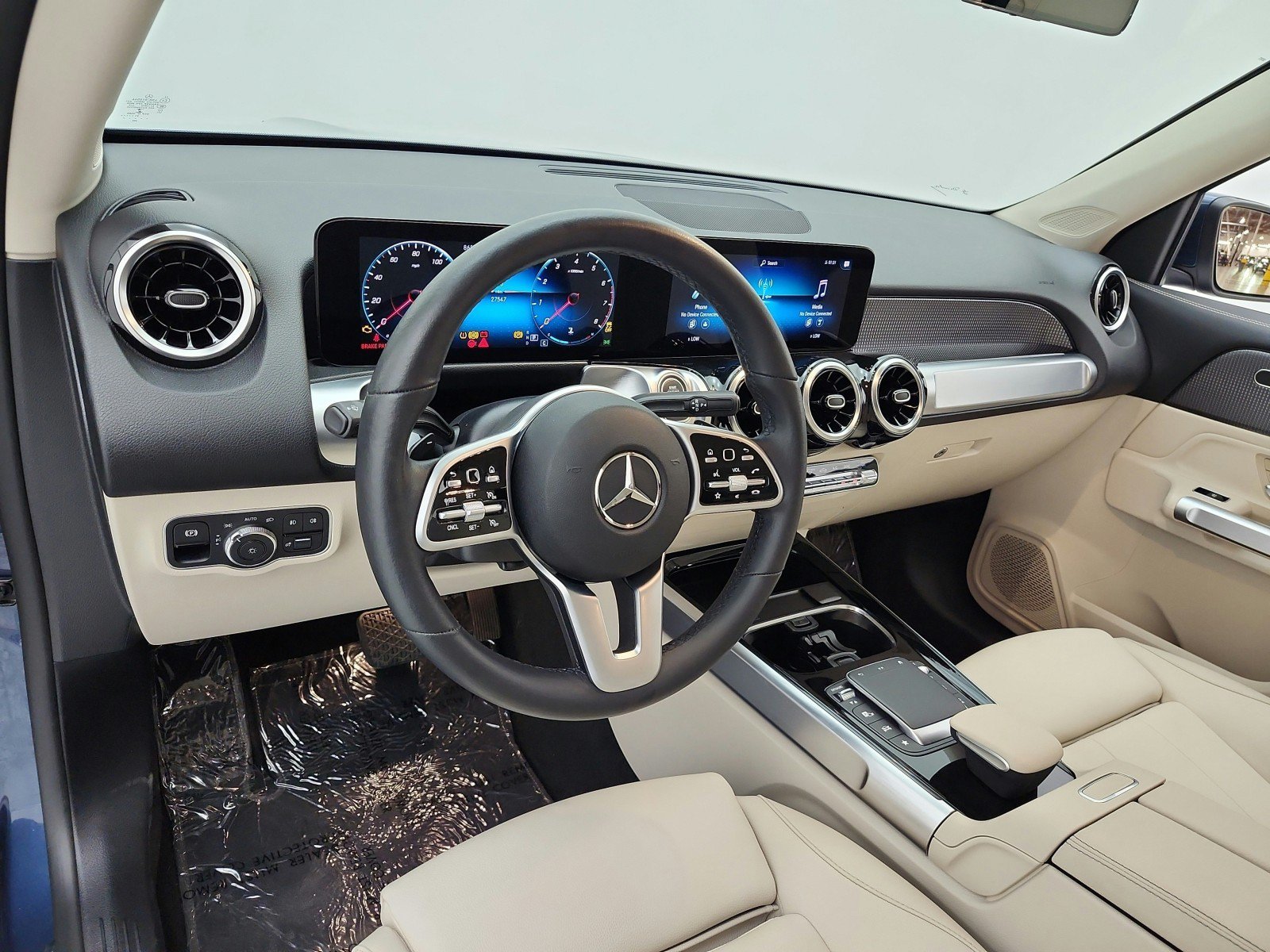 Used 2022 Mercedes-Benz GLB 250 image 9
